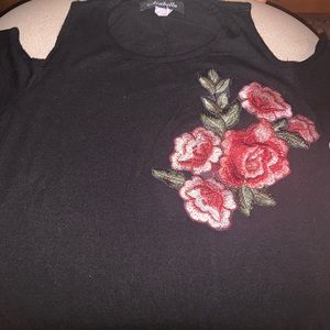 Casual Top w/ a Floral Accent